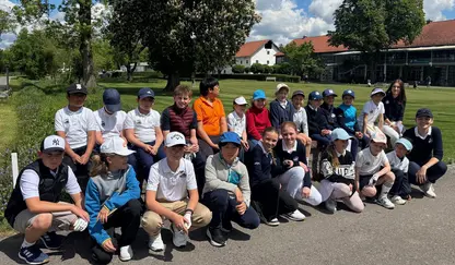 Gruppenfoto alle Teilnehmer