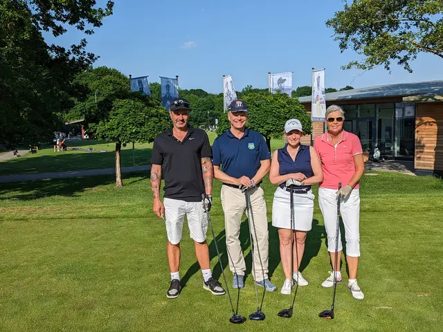 Kanonenstart auf der A-Schleife, Flight 1 mit dem Veranstalter: v. l. n. r. Dirk Kirsch, Marcus Ziegert, Vera Vaubel und Heidi Rauch