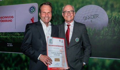 Überreichung der Urkunde