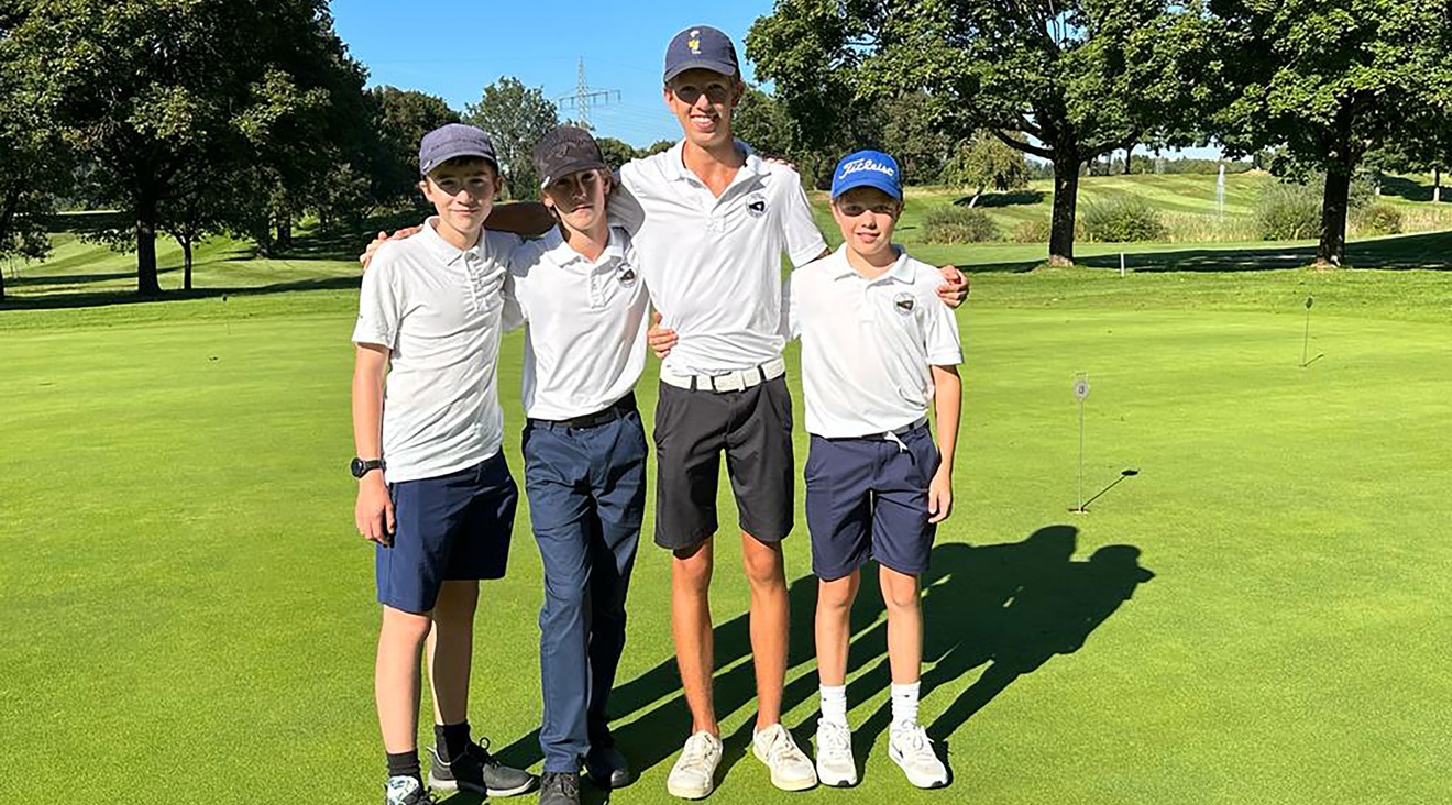 Team1 (von links nach rechts): Severin Szika, Lucas Böhmer, Constantin Wild, Philip Heyd