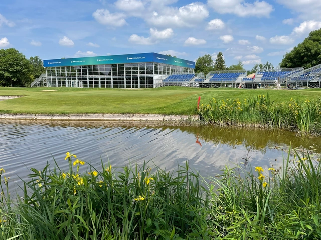 Der Fairway Club am 18. Loch steht schon für die BMW International Open vom 22. bis 25. Juni 2023.