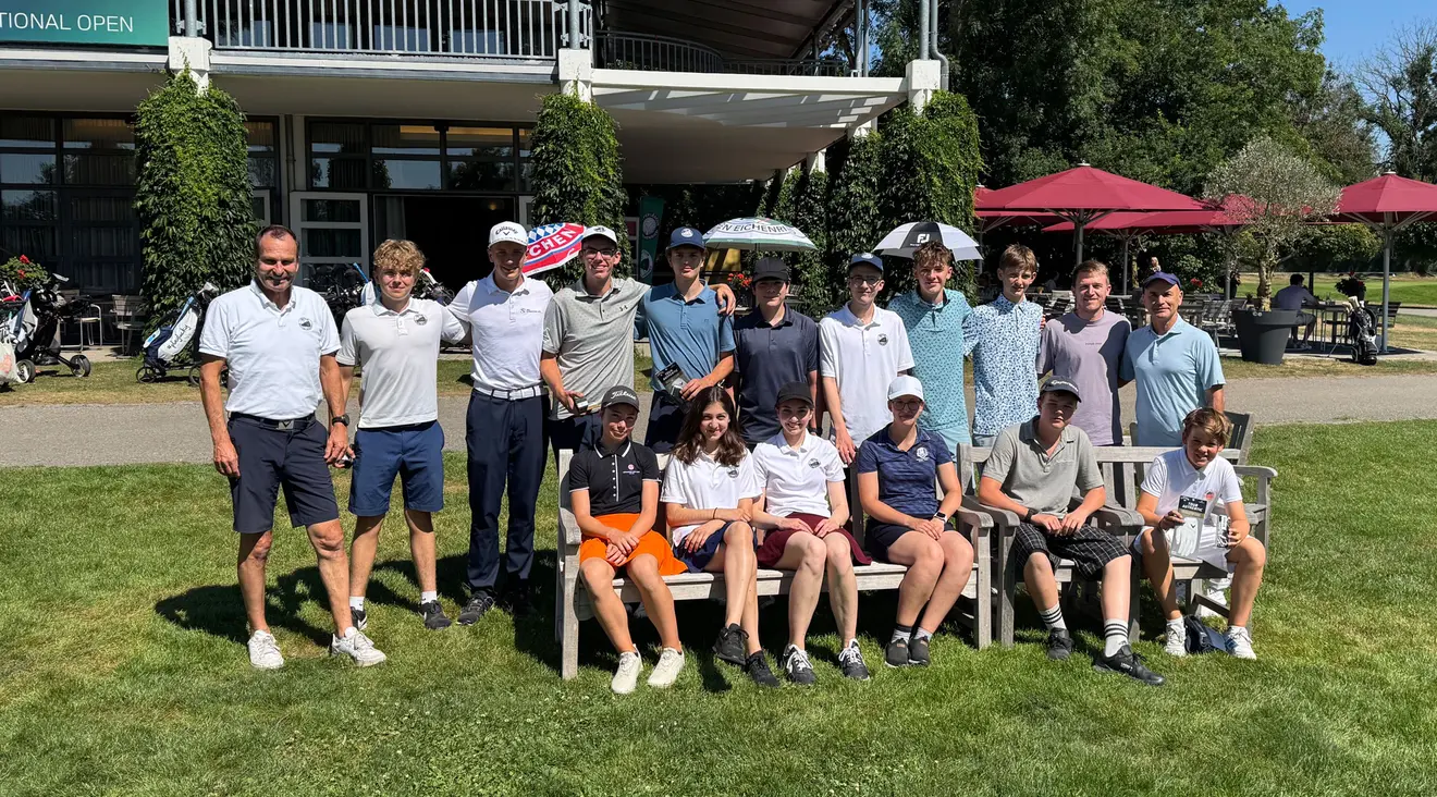 Alle Teilnehmerinnen und Teilnehmer der Schulgolfmeisterschaften 2026