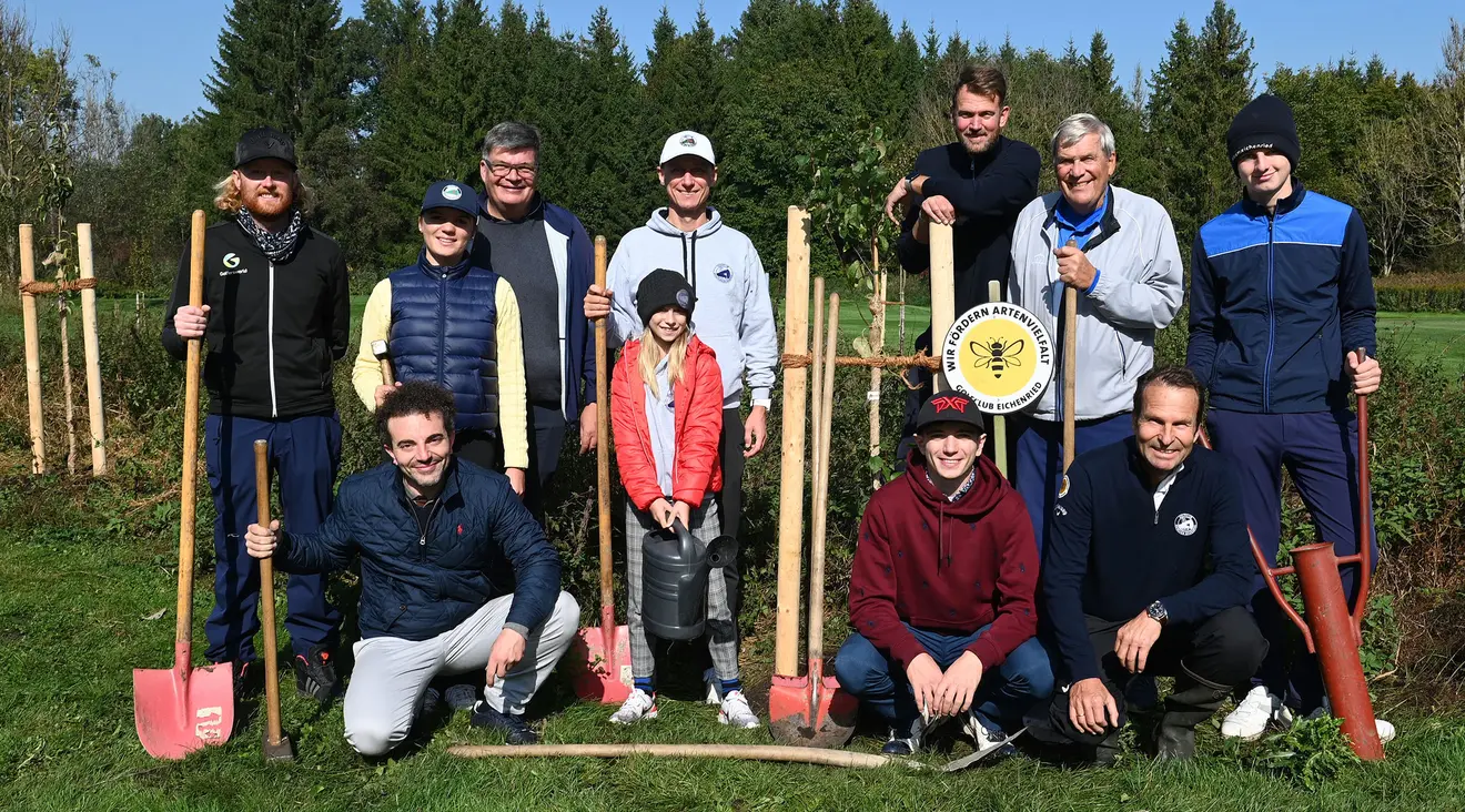 Neue Obstbäume an der C9
