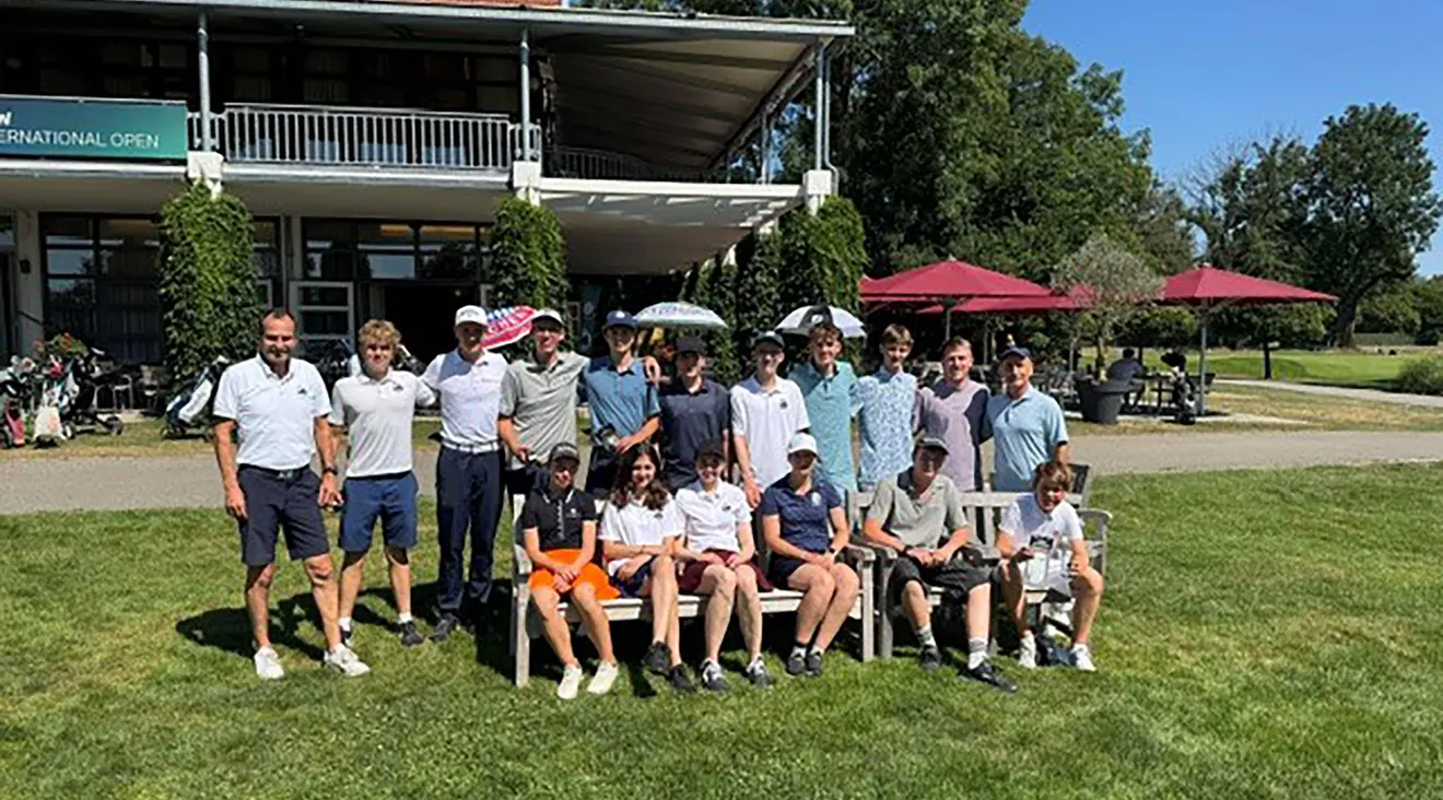 Alle Teilnehmerinnen und Teilnehmer der Schulgolfmeisterschaften 2026