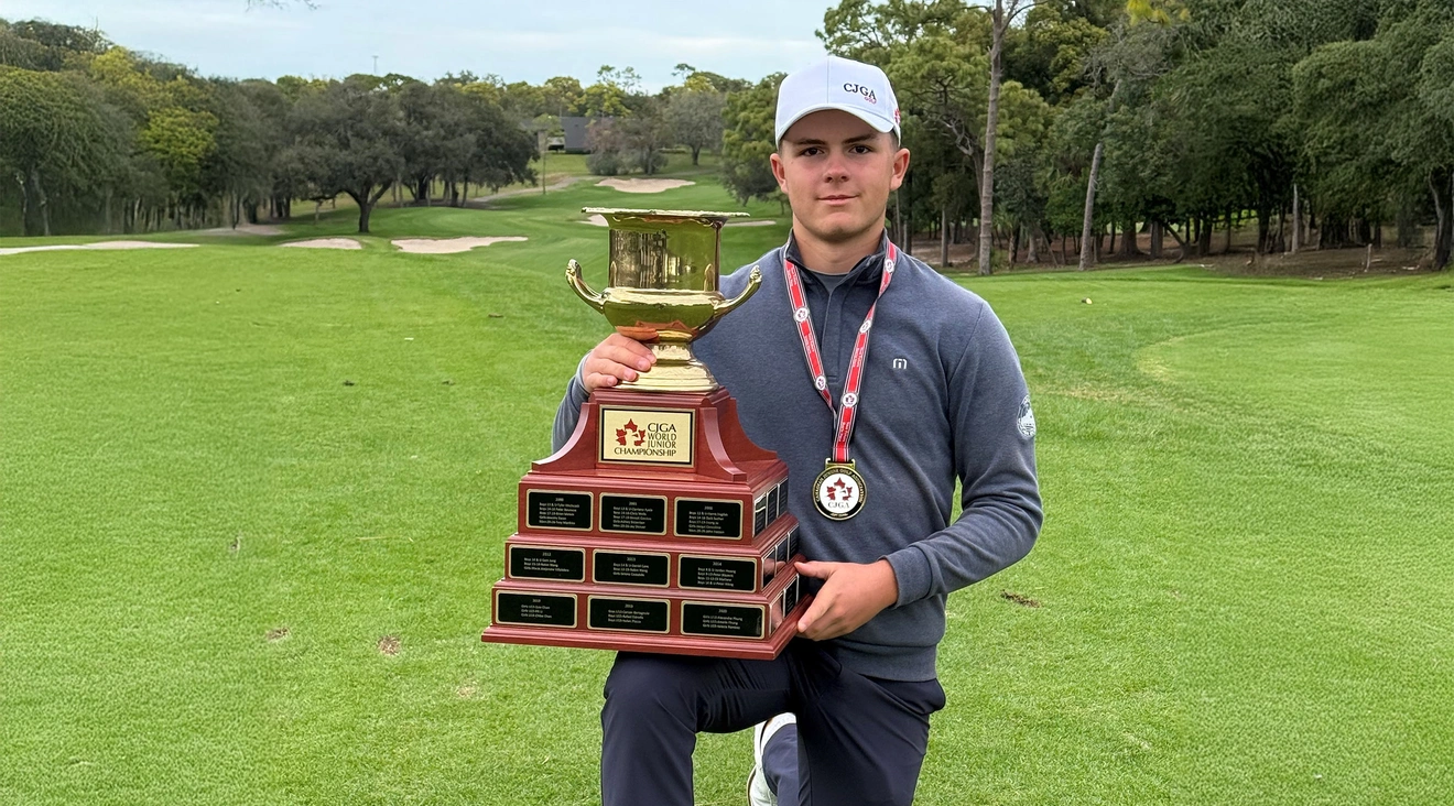Henry Liebwein mit Pokal