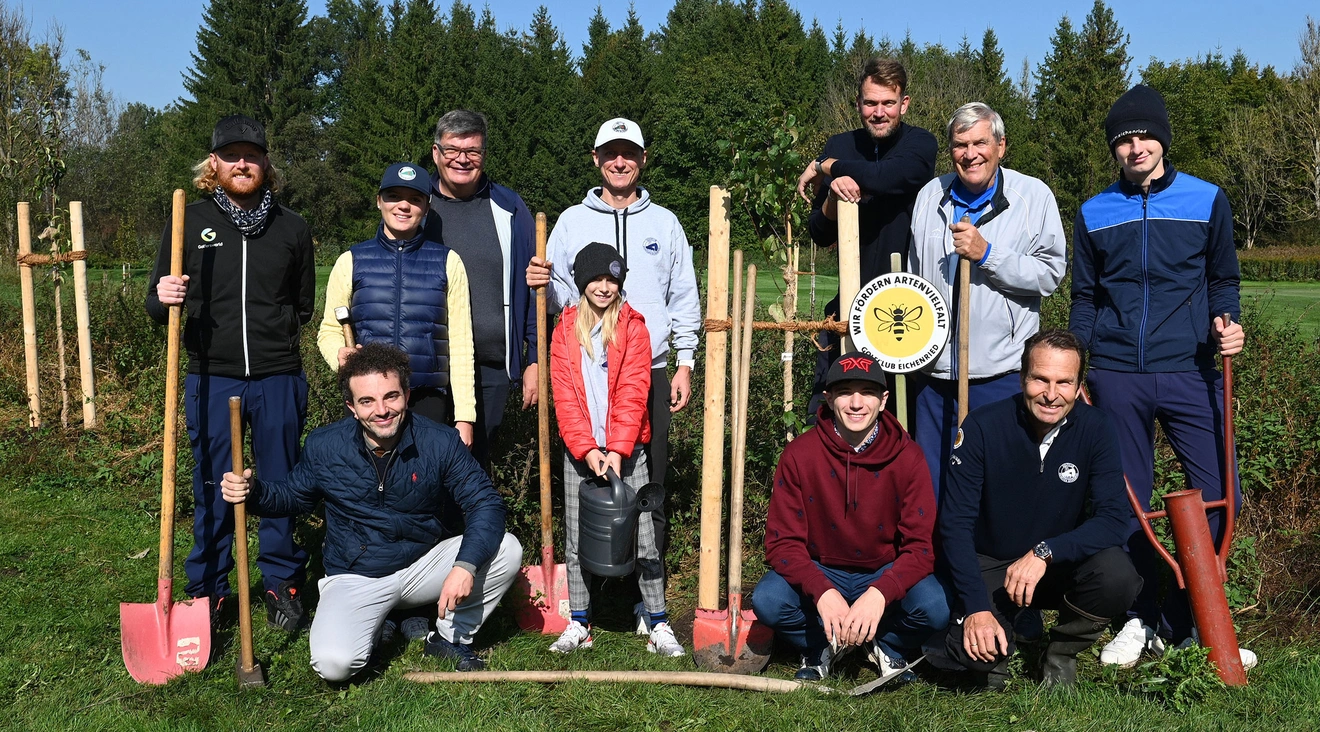 Neue Obstbäume an der C9