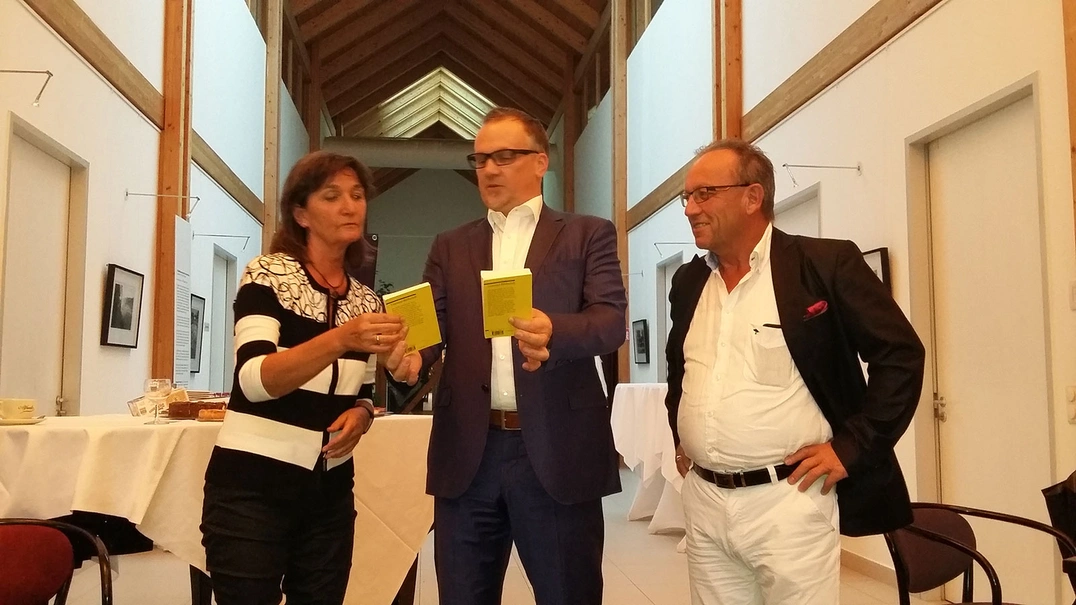 Mentalist Alexander Schelle, dessen „Gehirnwäsche“-Programm im Table Magic Theater Krist & Münch zu sehen ist, las die Gedanken von Jutta Häck und Tony Strobl.