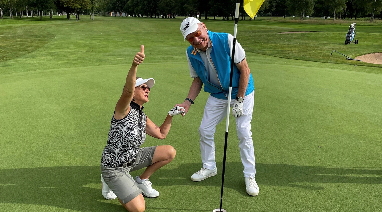 Glücklich mit Golf und Musik!