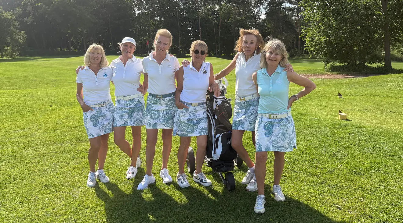 Teamfoto AK 65 Damen