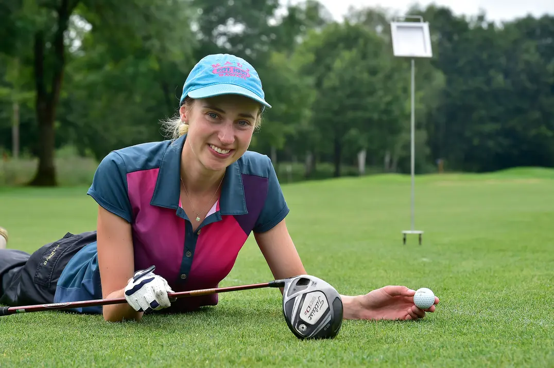 Longest Drive-Sieger Karl Lovaas hat einen kraftvollen Abschlag: 269 Meter weit flog sein Ball an der B8.