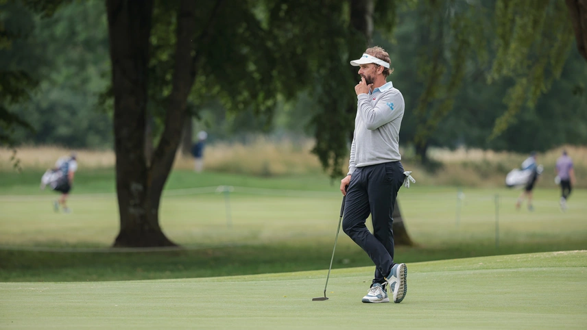 Joost Luiten aus den Niederlanden (-7)