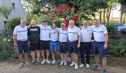 AK 50 Herren II: Kurz vor dem Aufstieg in die 4. Bayerische Golf Liga!