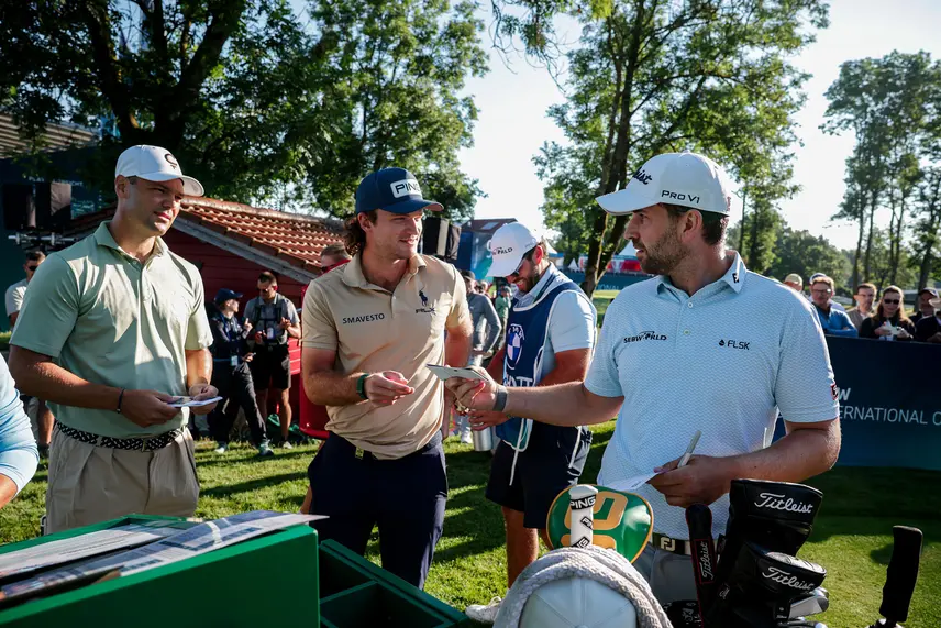 Deutscher Flight mit unterschiedlichen Ergebnissen: Martin Kaymer, Freddy Schott und Nicolai von Dellingshausen, v. l. n. r.